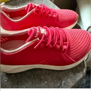 Croc lite ride pacer sneaker